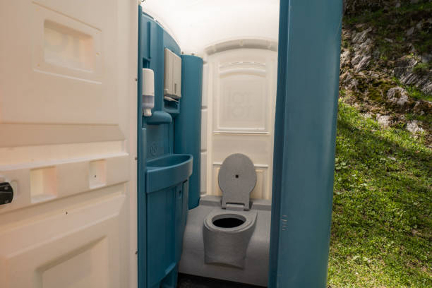 Affordable portable toilet rental in Eden Prairie, MN